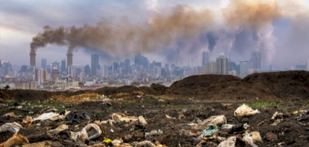 تأثير النفايات الصناعية على البيئة