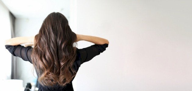 تفسير رؤية الشعر الطويل في المنام للعزباء