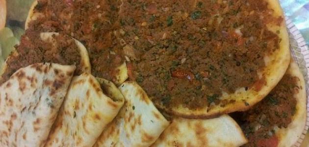 طريقة عمل الصفيحة بالبندورة