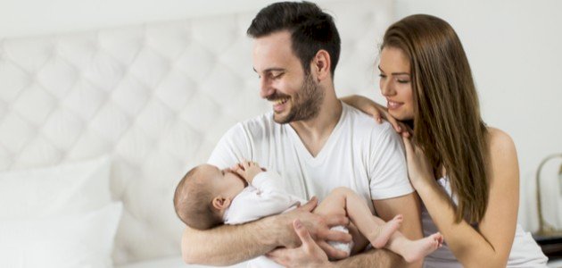كيف يمكن للزوج تقديم المساعدة في فترة الرضاعة الطبيعية