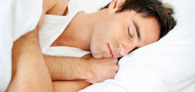 ما هو سبب الرعشة أثناء النوم