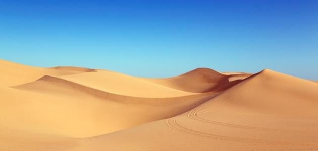 ما هي خصائص المناخ الصحراوي